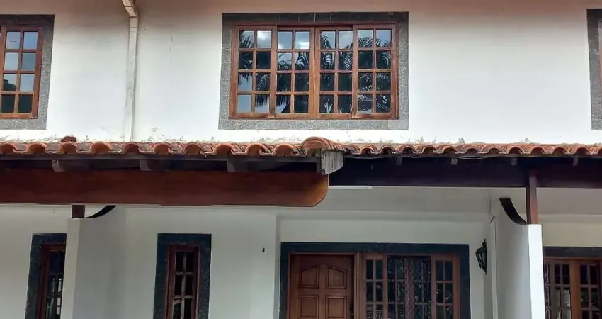 Casa com 2 dormitórios à venda, 63 m² por R$ 300.000,00 - Prata - Teresópolis/RJ