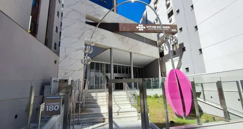 Sala comercial para alugar na Rua Frei Evaristo, 168, Centro, Florianópolis