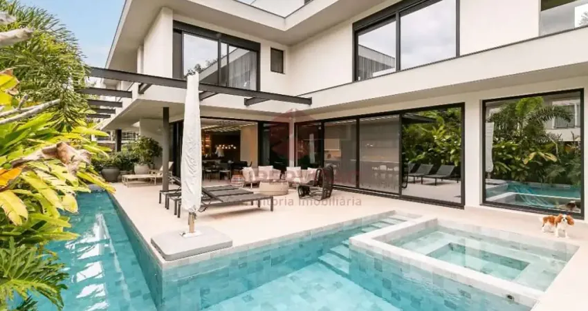 Casa em condomínio fechado com 4 quartos à venda na Rodovia Jornalista Maurício Sirotsky Sobrinho, 5057, Jurerê, Florianópolis