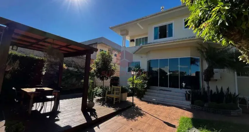 Casa com 6 quartos à venda na Rua Tenente Albano Lúcio, 137, Canto, Florianópolis