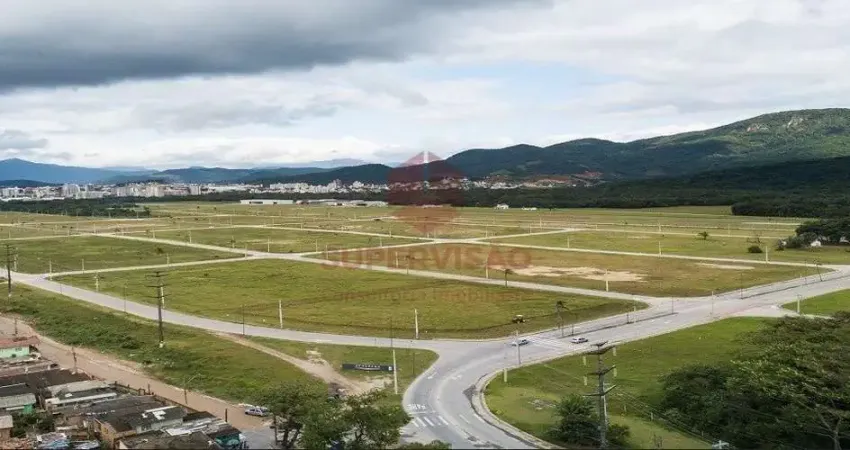 Terreno comercial à venda na Avenida das Universidades, Pedra Branca, Palhoça