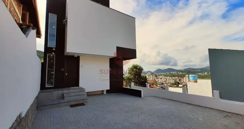 Prédio à venda na Rua Ari Avanci dos Santos, 104, Trindade, Florianópolis