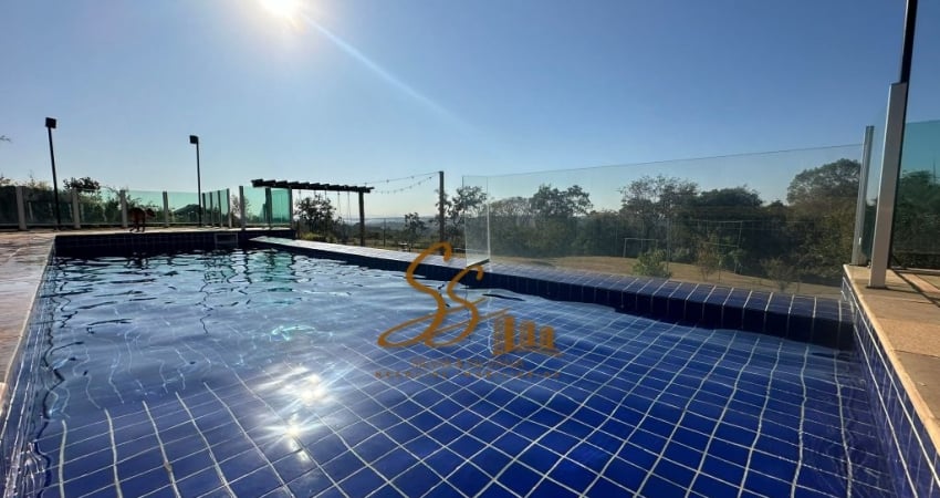 Sítio dos Sonhos em Condomínio Fechado - 2.500m²  em Mateus Leme/MG.