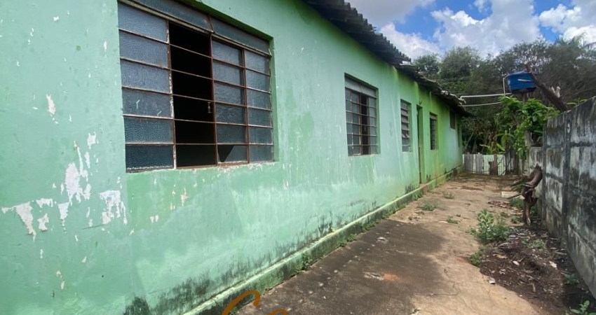 Casa com 3 quartos à venda no Centro, Mateus Leme 