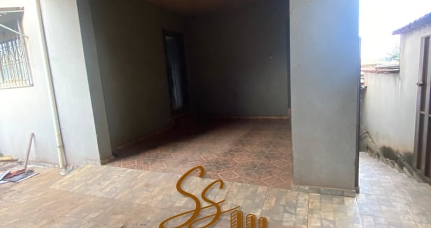 Casa ampla à venda no Vale dos Araçás – Mateus Leme/MG