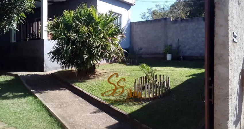 Cód 440 casa à venda – bairro imperatriz | mateus leme   oportunidade imperdível para conquistar o seu lar! valor:  230.000,00  360 m² bem distribuídos