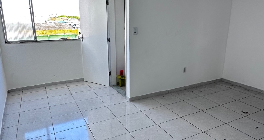 Apartamento 2/4 com suíte, escada, localização privilegiada!!!