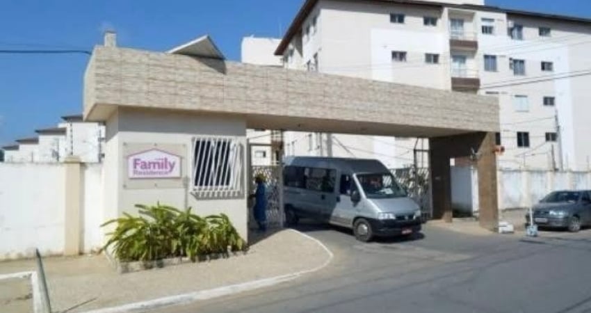 Apartamento 2/4, andar térreo, infraestrutura total!!