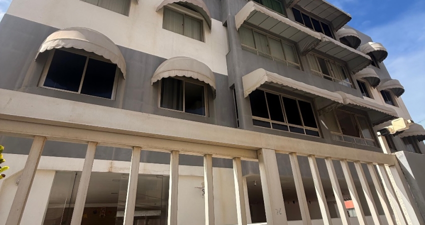 Apartamento 2/4 reversível para 3/4 , localização privilegiada!!