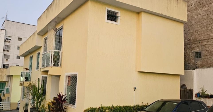 Casa em condomínio fechado com 3 quartos à venda na 1ª Travessa Vila Praiana, 5, Vila Praiana, Lauro de Freitas