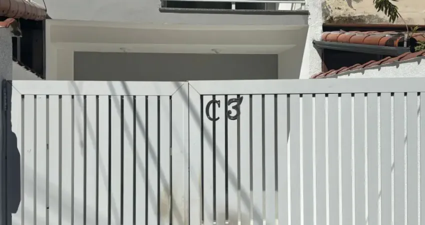 Casa com 2 quartos à venda na Rua Eurico Sales, 73, Porto Novo, São Gonçalo