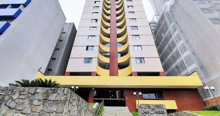 Apartamento com 3 quartos para alugar, 77.00 m2 por R$2700.00 - Cristo Rei - Curitiba/PR
