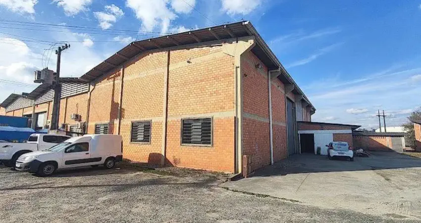 Galpão para alugar, 575.00 m2 por R$10500.00  - Estacao - Araucaria/PR