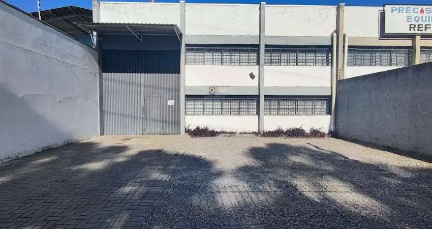 Galpão para alugar, 530.00 m2 por r$12000.00  - fanny - curitiba/pr