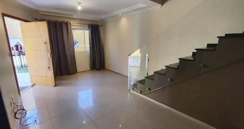 Sobrado com 3 quartos à venda, 126.00 m2 por R$700000.00 - Capao Raso - Curitiba/PR