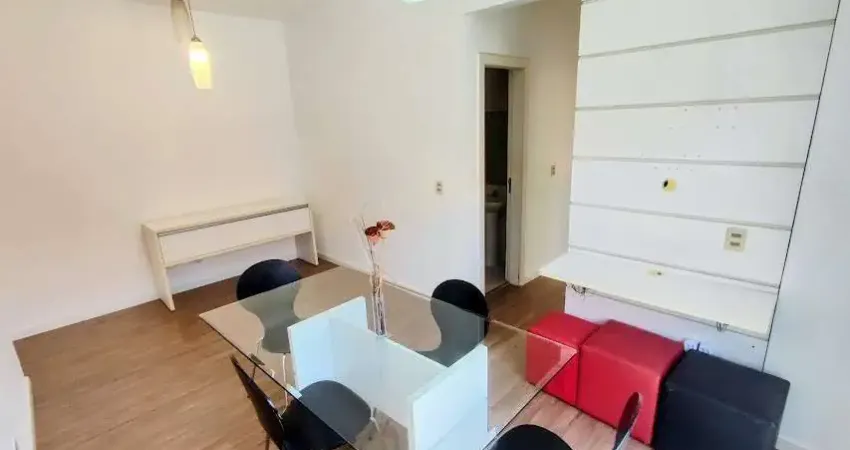 Apartamento com 3 quartos para alugar, 60.18 m2 por R$1800.00 - Uberaba - Curitiba/PR