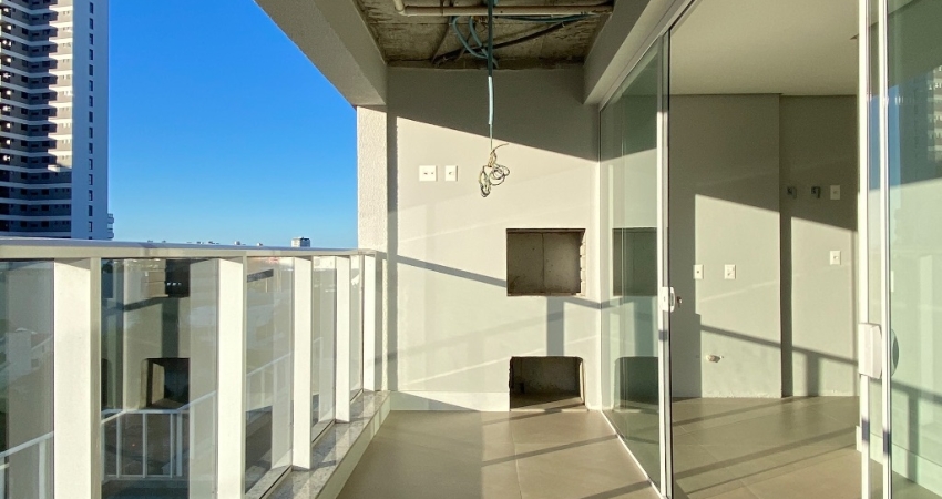Apartamento à venda na Avenida Joca Brandão, Centro, Itajaí