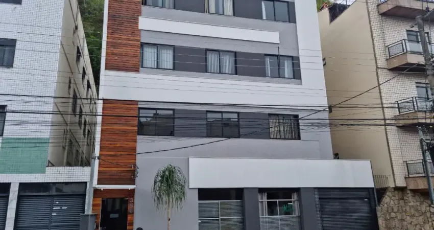 Excelente apartamento de 2 quartos  com terraço individual no Cascatinha