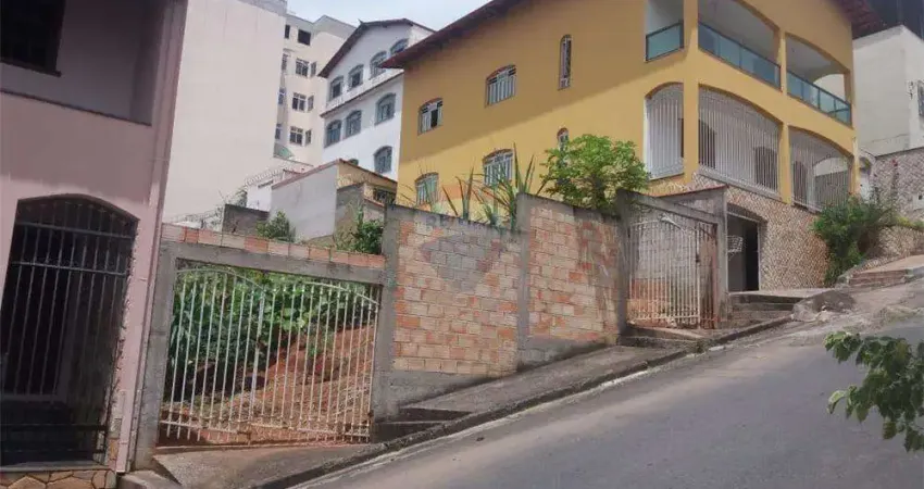 Terreno à venda no Carijós, Conselheiro Lafaiete 
