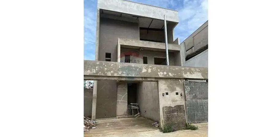 Casa à venda no Novo Horizonte, Conselheiro Lafaiete 