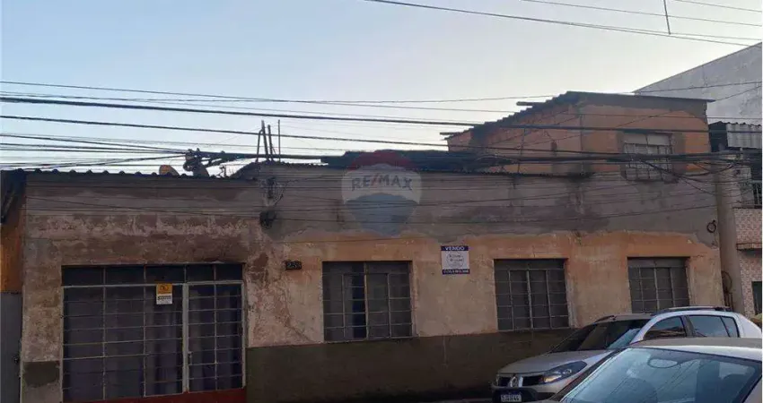 Casa à venda no Centro, Conselheiro Lafaiete 