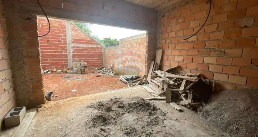 Casa Geminada de Alto Padrão à Venda no Bairro Manoel Corrêa!