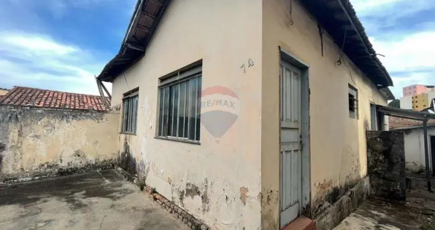Casa à venda no Centro, Conselheiro Lafaiete 