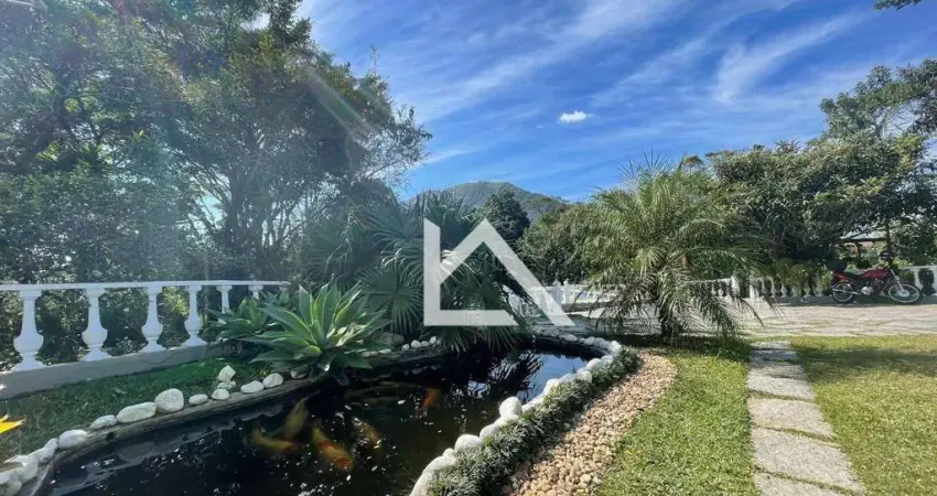 Casa à venda, 512 m² por R$ 2.350.000,00 - Carlos Guinle - Teresópolis/RJ