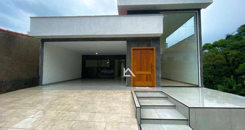 Casa à venda, 240 m² por R$ 800.000,00 - Albuquerque - Teresópolis/RJ