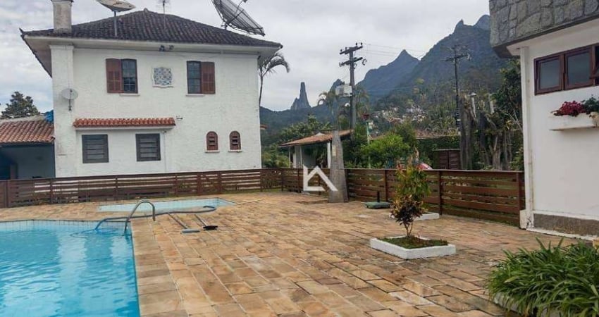 Casa à venda, 212 m² por R$ 749.000,00 - Alto - Teresópolis/RJ