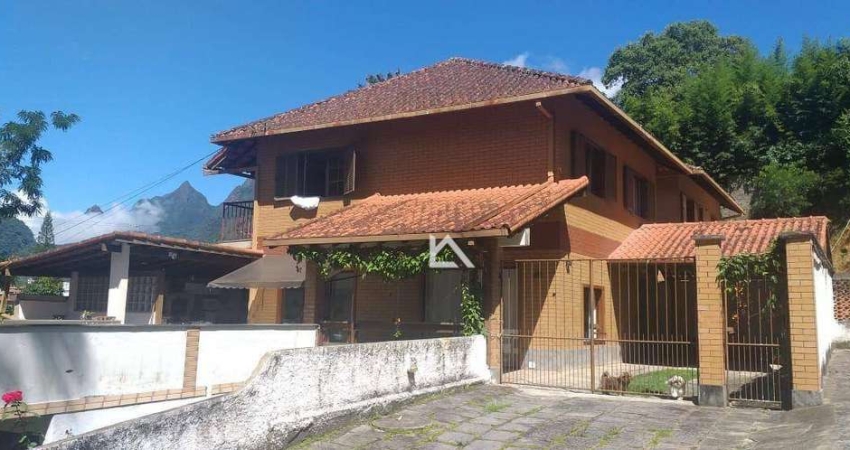 Casa à venda, 350 m² por R$ 750.000,00 - Araras - Teresópolis/RJ