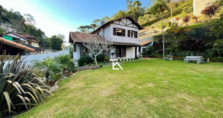 Casa com 4 dormitórios à venda, 370 m² por R$ 1.450.000,00 - Panorama - Teresópolis/RJ