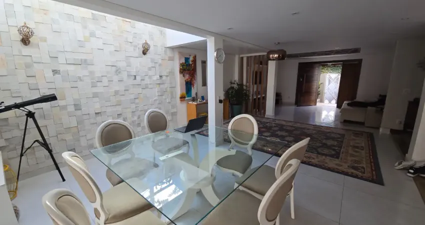 Excelente sobrado no bairro universitário próximo a gleba palhano e fácil acesso ao centro