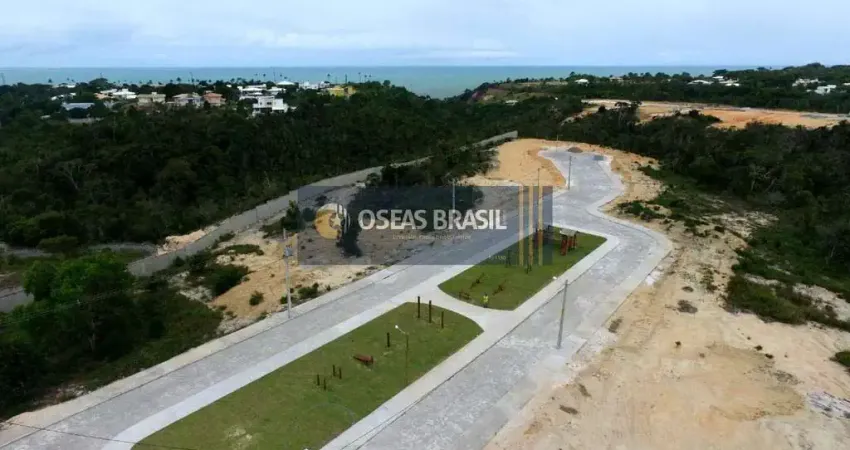 Terreno à venda em Gaudí, Porto Seguro, por R$600.000. Oportunidade para investir ou construir!