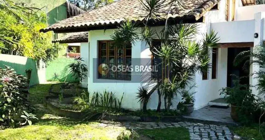 Casa à venda em Arraial D'Ajuda: 128m², 1 suíte, 1 banheiro por R$1.500.000. Oportunidade imperdível!