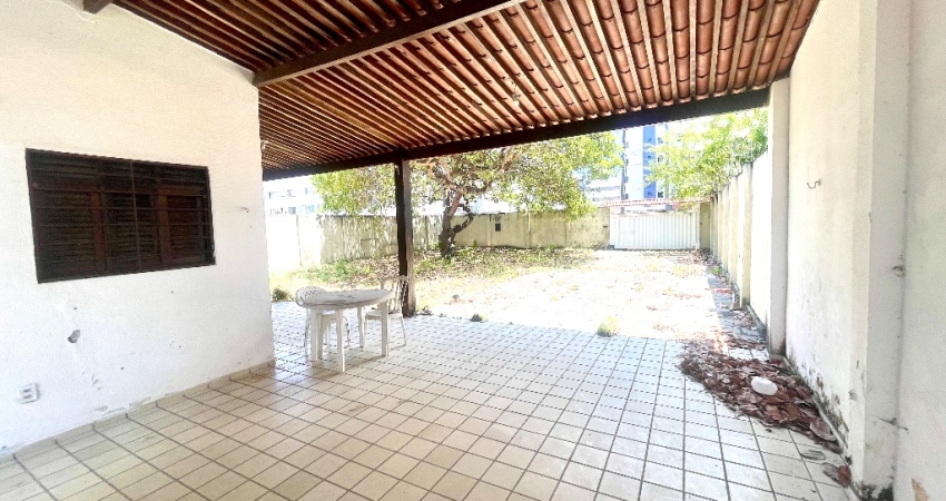 Casa com 3 quartos em Intermares
