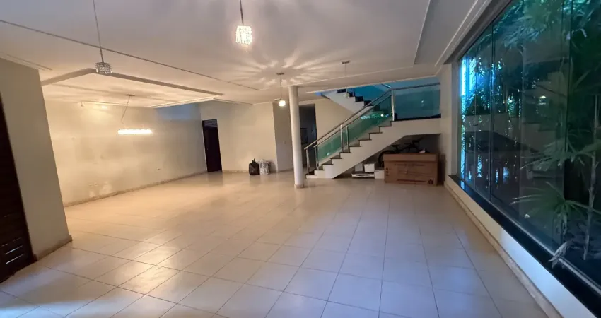 Casa maravilhosa no bessa com 6 quartos, sendo 4 suítes ! posição sul ! super ventilada