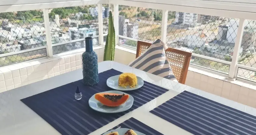 Apartamento de 3 quartos com vista definitiva para o mar ! oportunidade !