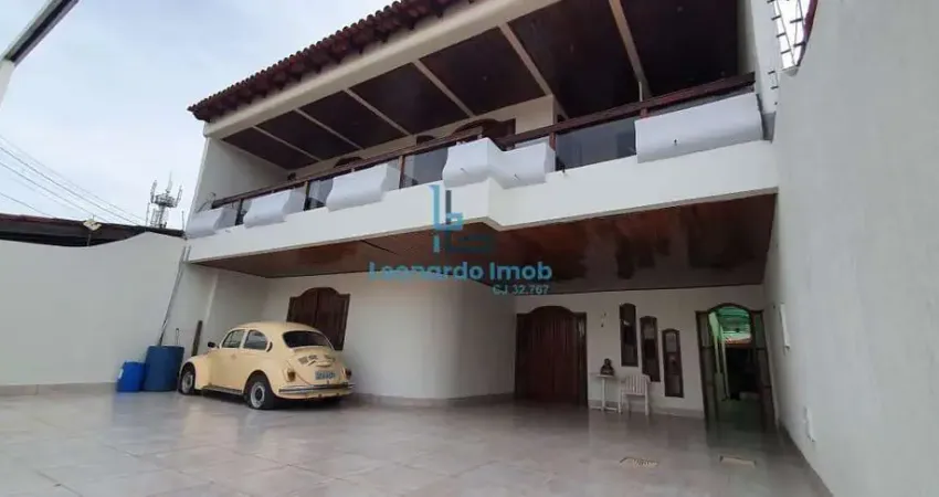 Sobrado para Venda em Brasília, Taguatinga Sul (Taguatinga), 5 dormitórios, 2 suítes, 5 banheiros, 4 vagas