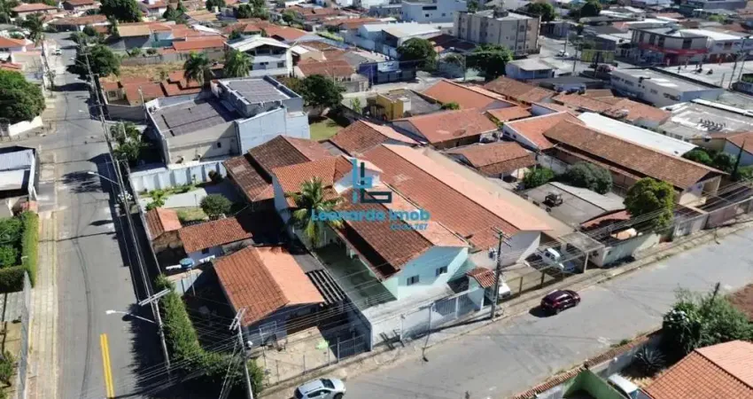 Casa para venda em goiânia, setor bueno, 6 dormitórios, 2 suítes, 3 banheiros, 8 vagas