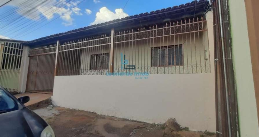 Casa para Venda, Ceilândia Norte (Ceilândia), 3 dormitórios, 2 banheiros, 1 vaga