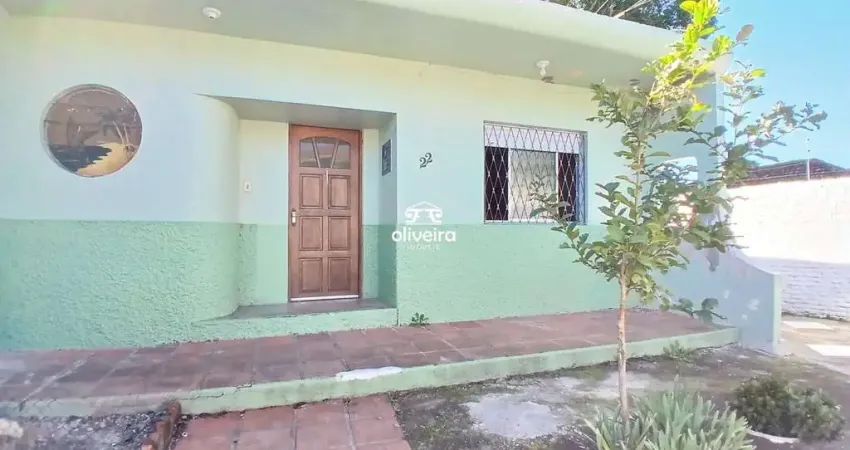 Casa com 3 quartos para alugar no Centro, Pelotas 