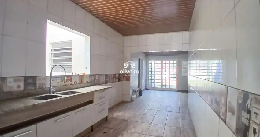 Casa para Locação com 3 Dormitórios, Suíte e Pátio em Região Privilegiada