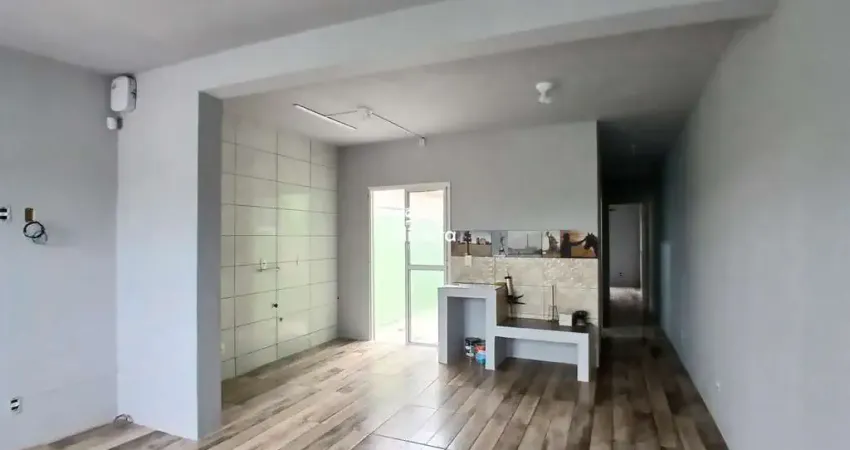 Linda casa pra alugar no bairro  areal -residencial vila brasil
