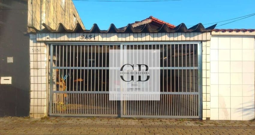 Casa à venda por R$ 230.000,00 - Tupi - Praia Grande/SP