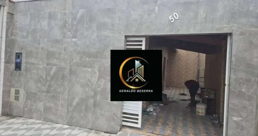 Casa à venda na Vila Mirim, Praia Grande 