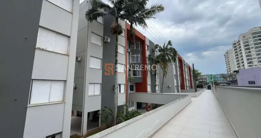 Apartamento com 3 quartos para alugar na Avenida Madre Benvenuta, 411, Trindade, Florianópolis