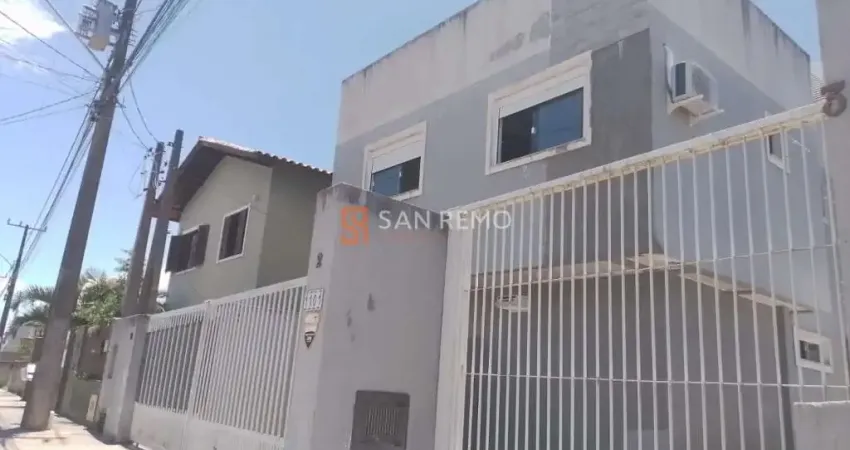 Casa com 2 quartos para alugar na Servidão Laura Duarte Prazeres, 1101, Campeche, Florianópolis