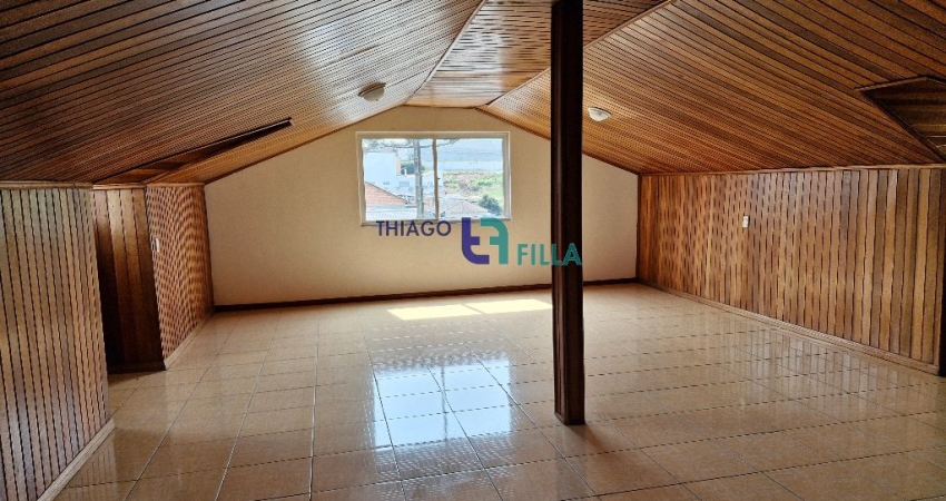Amplo Sobrado Comercial / Residencial no bairro Tingui