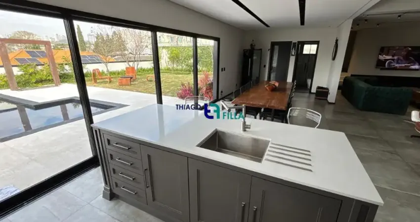 Casa incrível próximo ao parque barigui. recém construída no bairro santo inácio